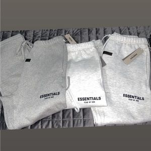 Only 1 XS MEN LIGHT OATMEAL RELAXED FIT LEFT !
